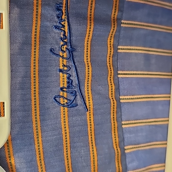 Pristine Robert Graham shirt, 16.5 L - Picture 3 of 7